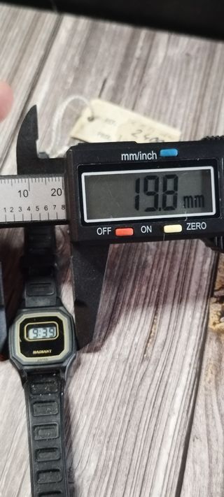 Reloj Radiant Vintage Digital
