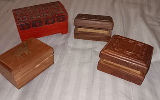 4 Cajitas madera tallada
