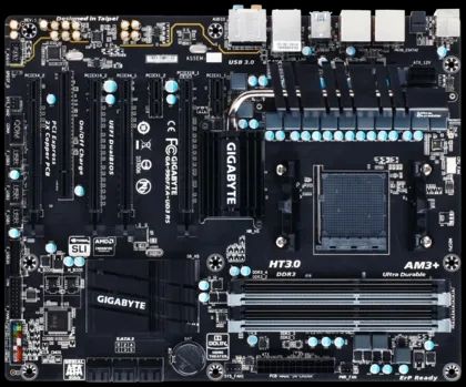 Placa base Gigabyte GA-990FXA-UD3 R5 + AMD FX-8350