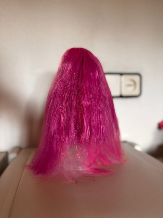 Muñeca LOL pelo largo rosa