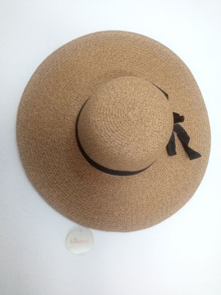 Pamela Giberson beige