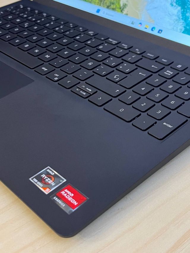 Portátil Dell Inspiron 15 3535 Ryzen 5 512GB 15.6