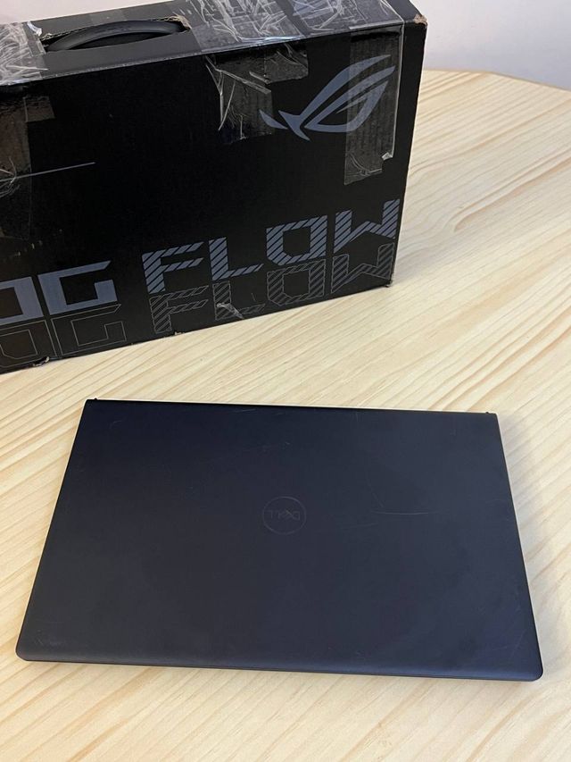 Portátil Dell Inspiron 15 3535 Ryzen 5 512GB 15.6