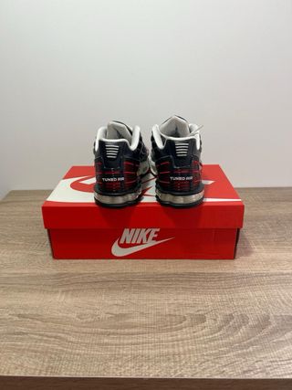 Zapatillas Nike Air Max Plus TN - Negras y Rojas