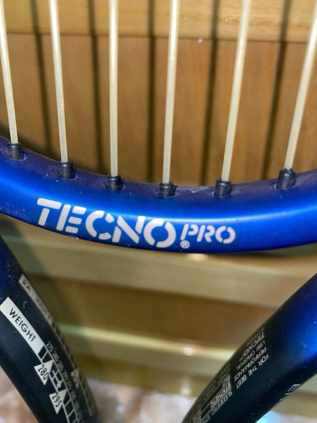Raqueta Tenis TechnoPro usada