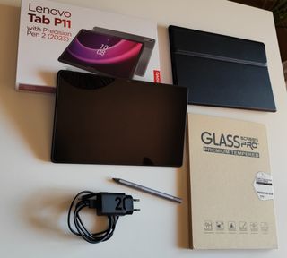 Tablet Lenovo Tab P11 (2ª Gen) con funda y teclado