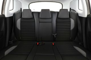 Peugeot 2008 1.6 e-HDi Allure