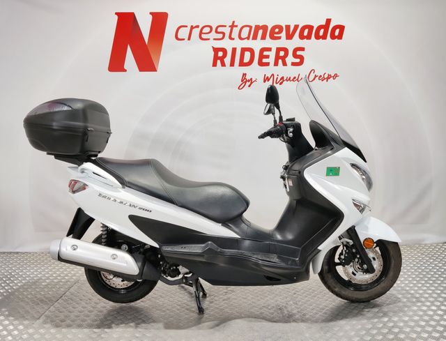 Suzuki BURGMAN 200