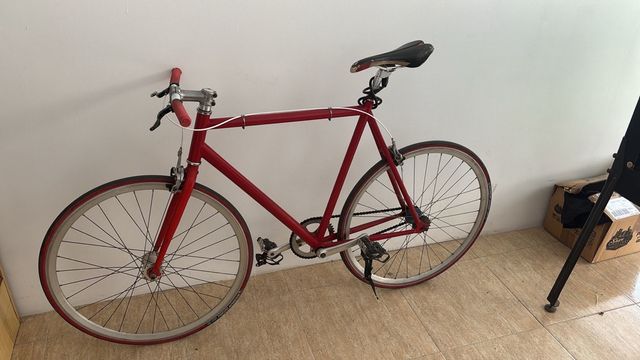 Bicicleta Fixie roja