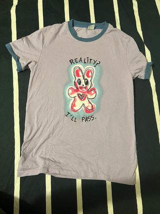 Camiseta Bershka conejito - morada | azul