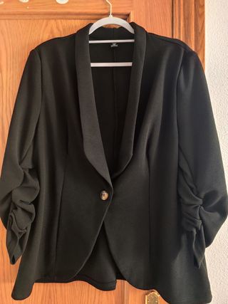 Blazer negro talla XL