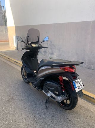 Piaggio Medley s 125 2024 --solo 4500km