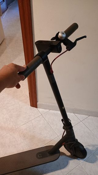 Patinete Xiaomi M365 Negro i coriente