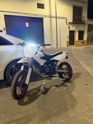 Derbi Senda DRD blanca