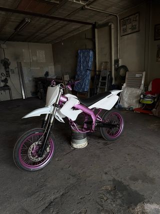 Derbi Senda DRD blanca