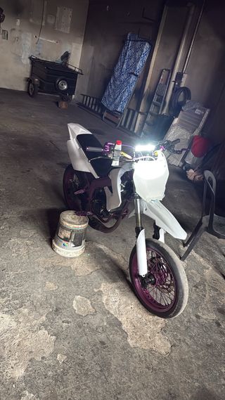 Derbi Senda DRD blanca