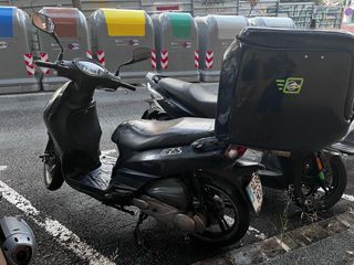 Scooter Peugeot Tweet 125 