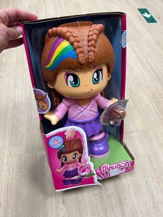 Muñeca Iris Surprise Pin y Pon