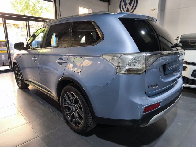 Mitsubishi Outlander 2015