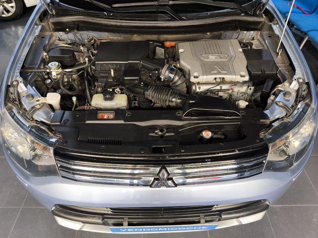 Mitsubishi Outlander 2015