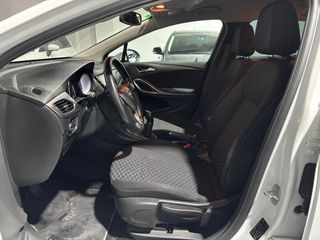 Opel Astra 2020