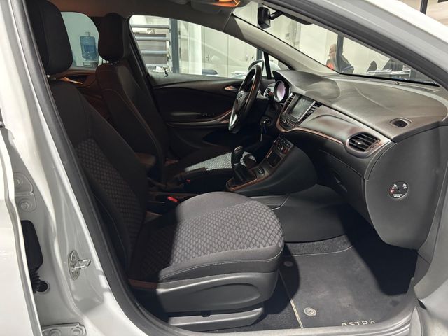 Opel Astra 2020
