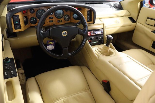 Lotus Esprit Turbo SE 264cv