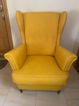 Poltrona IKEA Skiftebo gialla