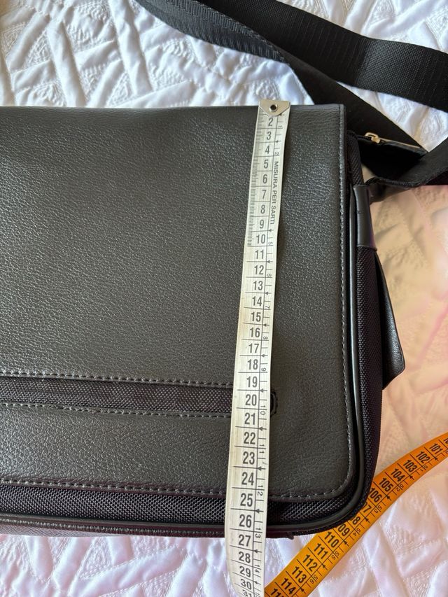 Borsa a tracolla nera