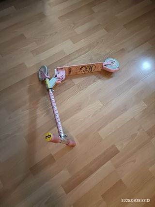 Patinete Hello Kitty niña