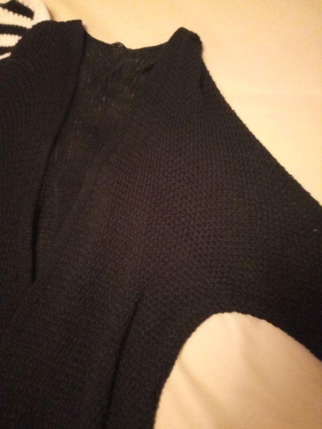 2 Chaquetas punto: negra & rayas