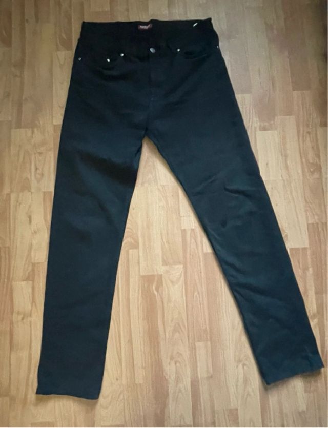 Pantaloni neri Carrera