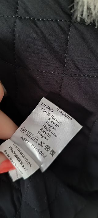Chaqueta bordada y pelo sintético 