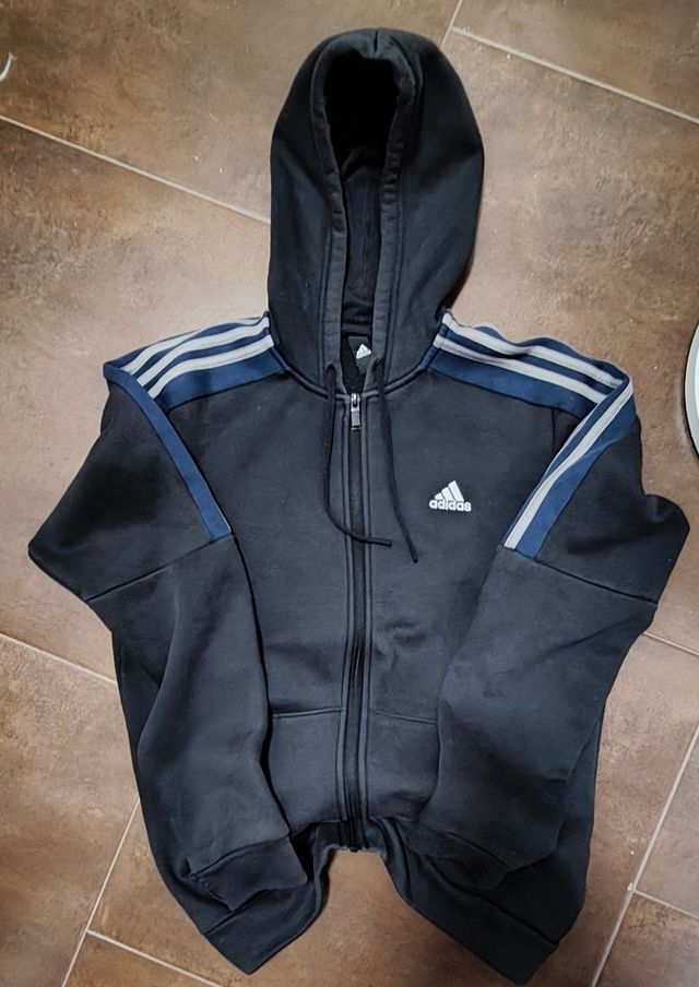 Sudadera Adidas negra con capucha original