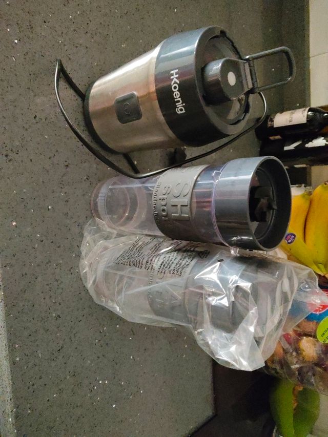 H.Koenig Mini batidora Smoothie 570m SIN ESTRENAR