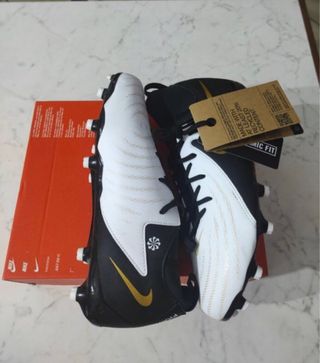 Botas Nike Fútbol Talla 38.5