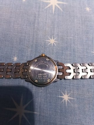 Reloj Pulsar mujer, dorado y azul
