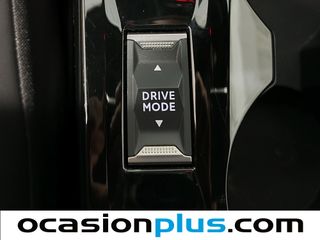 Peugeot 2008 PureTech 130 S&S Allure EAT8 96 kW (130 CV)