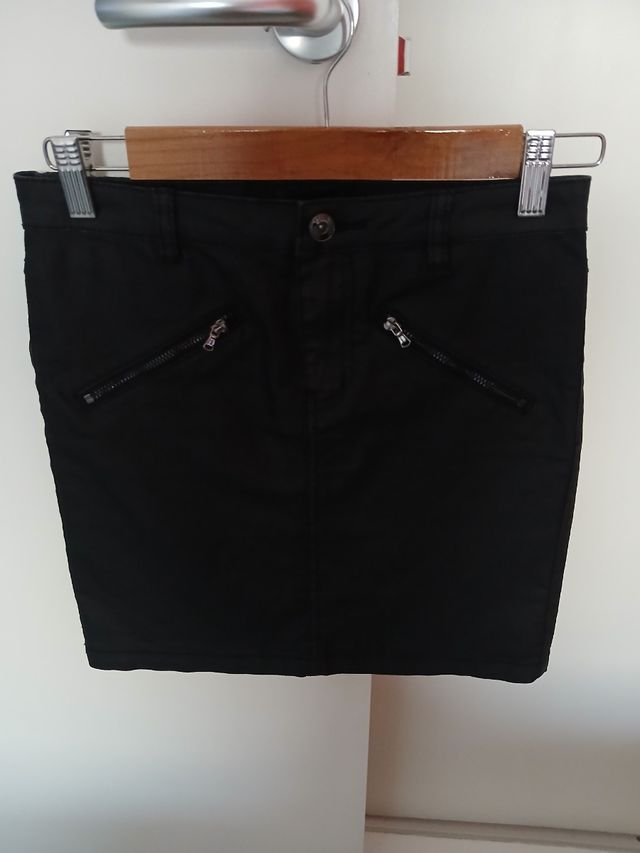 Falda negra Vila - Rockera