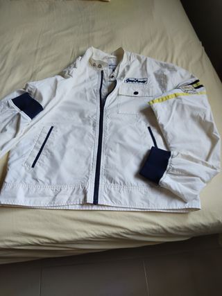 Chaqueta bomber blanca