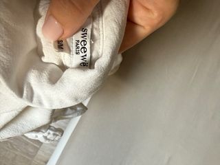 Blusa bianca, collo alla coreana 