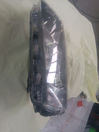 Faro delantero Skoda Octavia