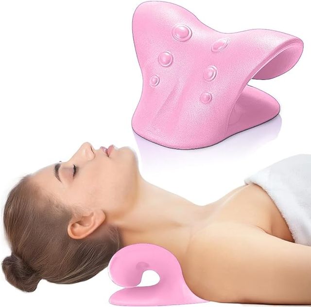 La trazione cervicale e il cuscino massaggiante migliorano la postura