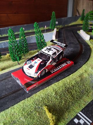 Scalextric Mercedes SLS AMG