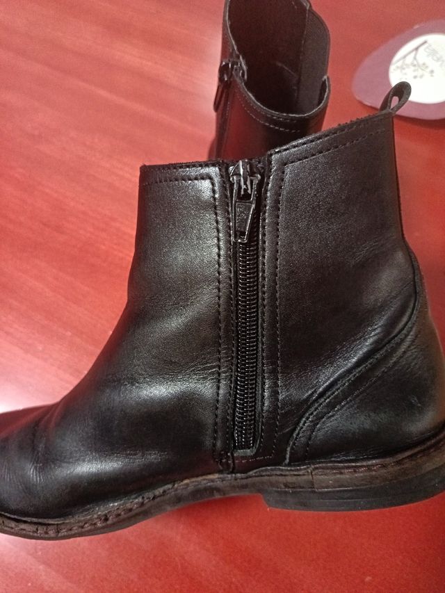 Botines piel negros colegio