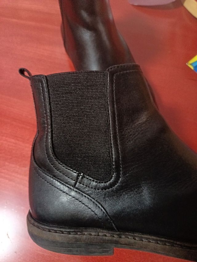 Botines piel negros colegio