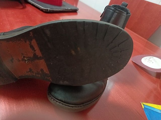 Botines piel negros colegio