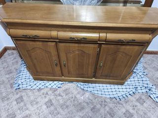 Mueble madera estilo clásico