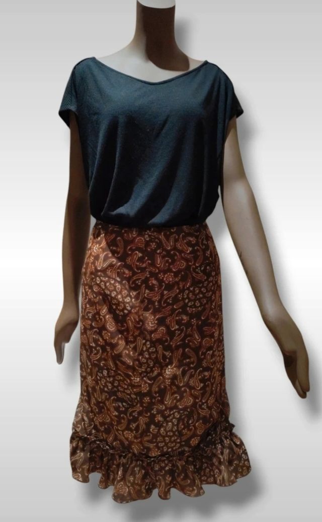 Falda marrón estampada