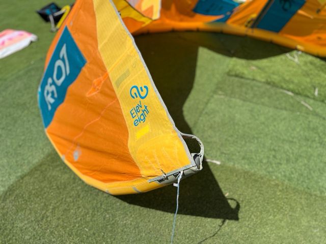 Cometa Kitesurf Eleveight RS 7m